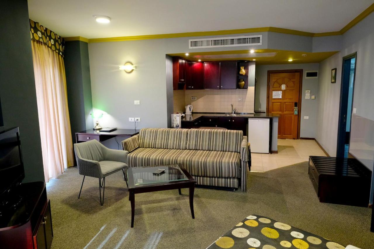 Royal Court Hotel ラマッラ エクステリア 写真